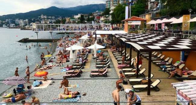 В Крыму началась борьба с нелегальными отелями В Крыму началась борьба с нелегальными отелями