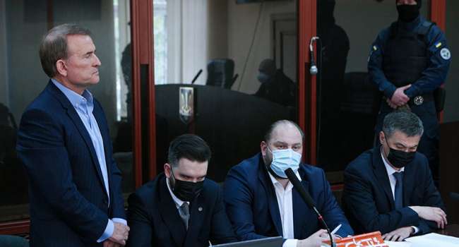 «Мне очень бы хотелось, чтобы президент Украины господин Зеленский осознал на сегодняшний день, что очень нужна его встреча с Путиным», - Медведчук «Мне очень бы хотелось, чтобы президент Украины господин Зеленский осознал на сегодняшний день, что очень нужна его встреча с Путиным», - Медведчук