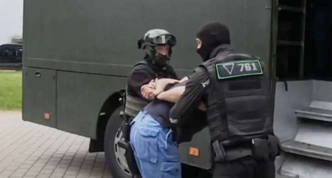 Политолог: что теперь скажут вруны Зеленского о невозможности организовать операцию против «вагнеровцев»? Политолог: что теперь скажут вруны Зеленского о невозможности организовать операцию против «вагнеровцев»?