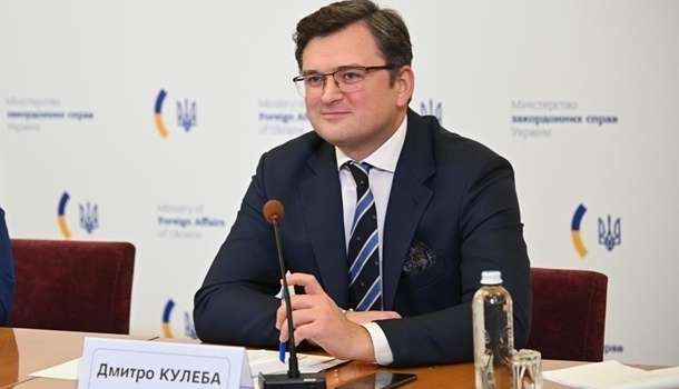  «Забота о защите граждан»: Кулеба прокомментировал закрытие авиасообщения с Беларусью 