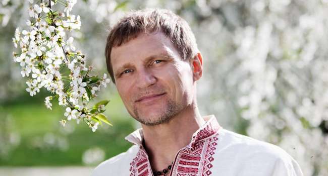 «Брать деньги у Яндекса можно, главное - не петь на русском»: блогер прокомментировал заявление Олега Скрипки