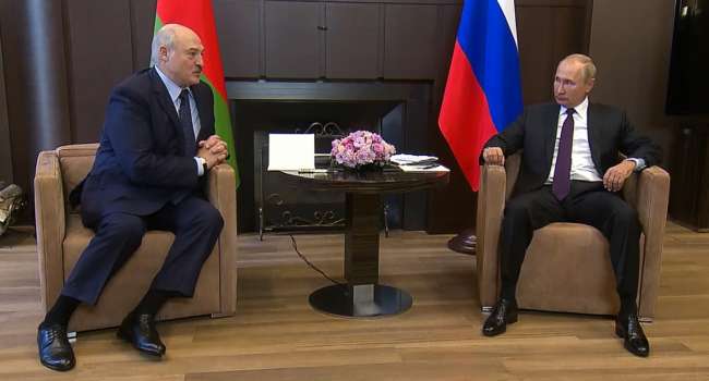 «Пришел на переговоры с кейсом»: Песков рассказал об итогах встречи Путина и Лукашенко 