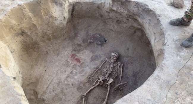 Историческая сенсация: в 10 км от Днепра застройщики наткнулись на захоронение, которому 5000 лет. Это старше от египетских пирамид