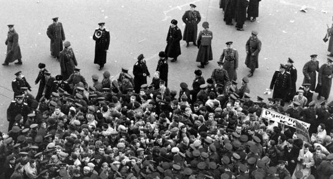 Историк: нужно помнить, чтобы понимать, какую страну потеряли – 2 июня 1962 года советская власть расстреляла бунт рабочих в Новочеркасске Историк: нужно помнить, чтобы понимать, какую страну потеряли – 2 июня 1962 года советская власть расстреляла бунт рабочих в Новочеркасске