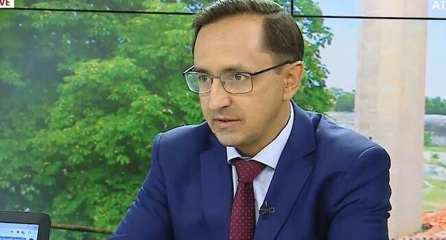 Политолог: говорил и говорю – в бюджете достаточно средств, чтобы выплачивать высокие зарплаты педагогам и медработникам Политолог: говорил и говорю – в бюджете достаточно средств, чтобы выплачивать высокие зарплаты педагогам и медработникам