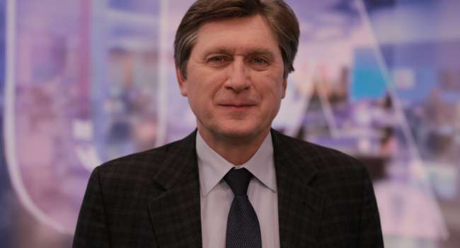 Владимир Фесенко: Зеленскому в борьбе с олигархами без авторитарных методов не обойтись Владимир Фесенко: Зеленскому в борьбе с олигархами без авторитарных методов не обойтись