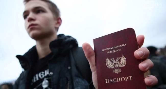 «Получили паспорт РФ в ОРДЛО?»: Жителей «ЛДНР» предупредили, что их ждет после этого