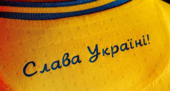 Фурса: нет никакой «зрады» - на футболке сборной есть карта Украины с Крымом, осталось выражение «Слава Украине!»