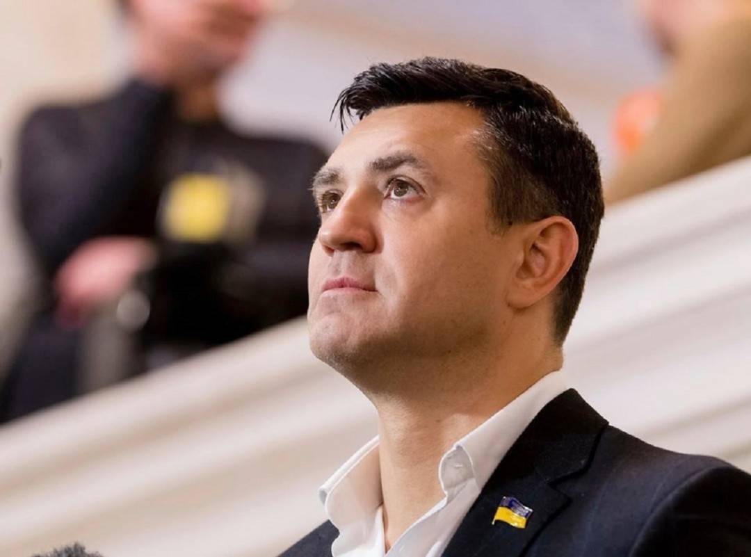 СМИ уличили нардепа Тищенко в злоупотреблении пластическими операциями