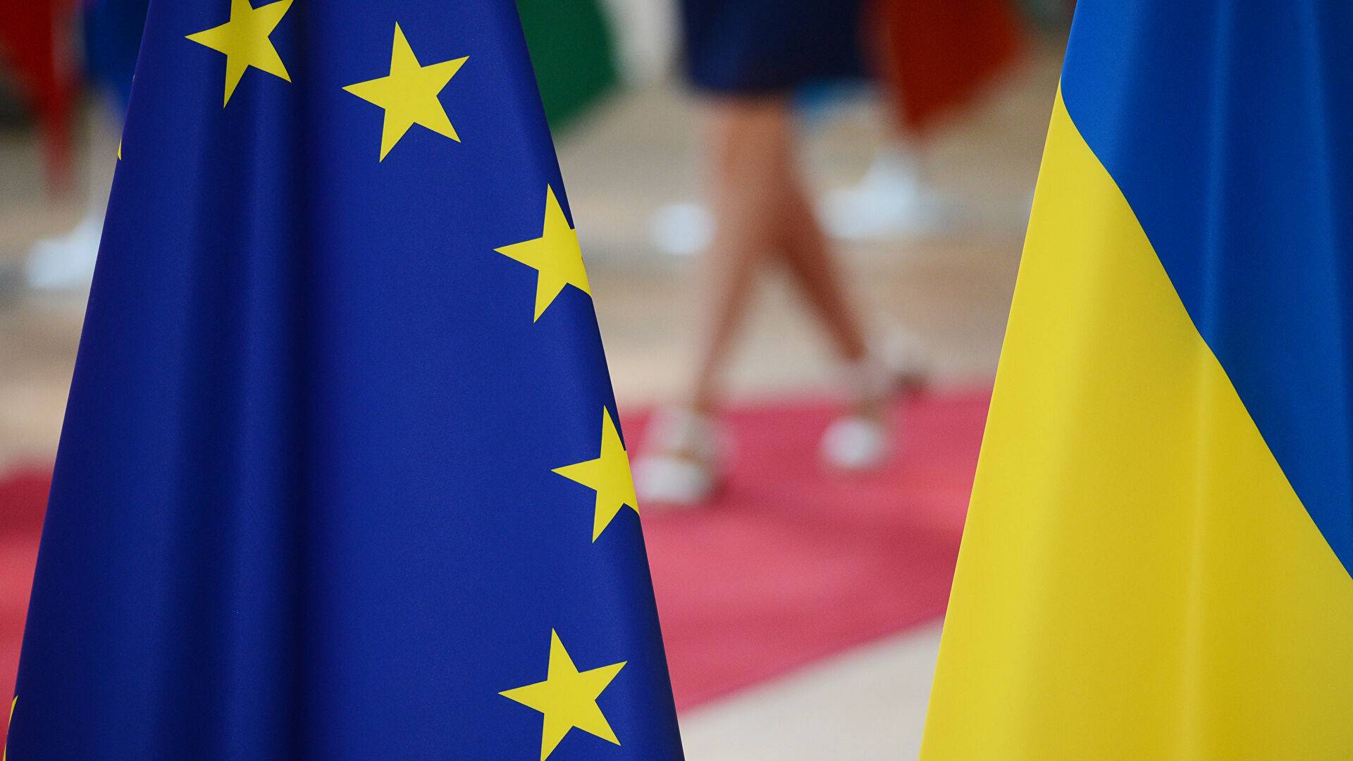 Уже в ближайшие недели: в МИД рассказали о работе над открытием границ Евросоюза для украинцев