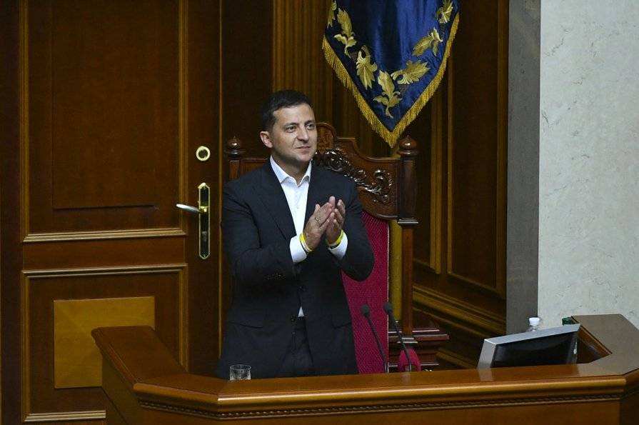 Мирослав Гай: Зеленский борется не с олигархами, а с оппозицией в лице Порошенко и украинским народом