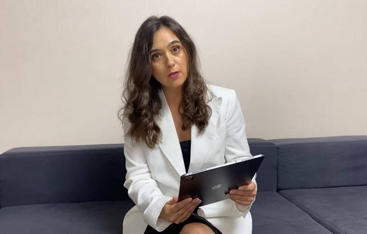 Экс-спикер Зеленского Юлия Мендель представила отрывок своей книги