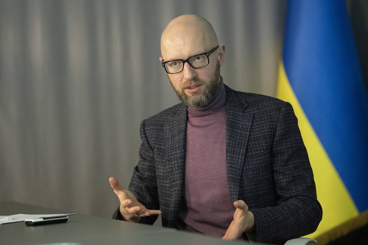 Яценюк: нынешнее монобольшинство в Раде может продлить срок своих полномочий