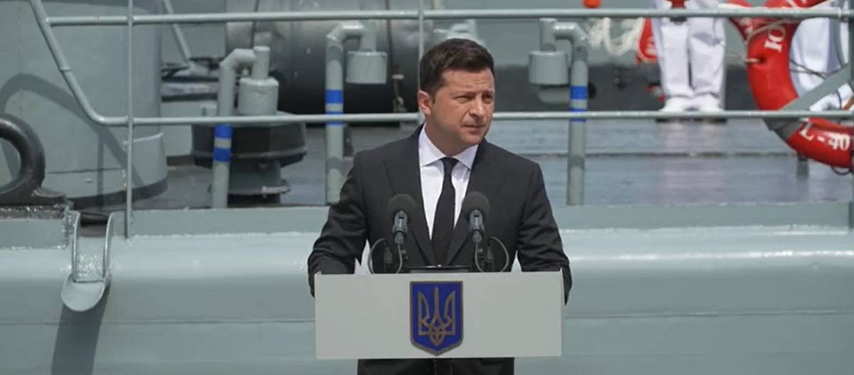 Украина не позволит ограничений свободы передвижения кораблей в Черном море, - Зеленский