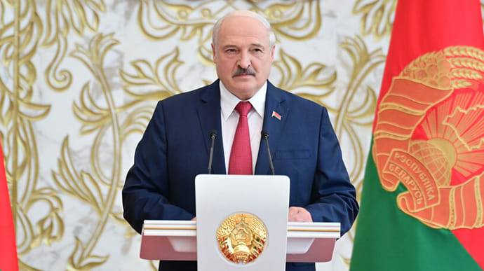 Портников: Лукашенко может стать первым главой государства, который постели аннексированный Крым