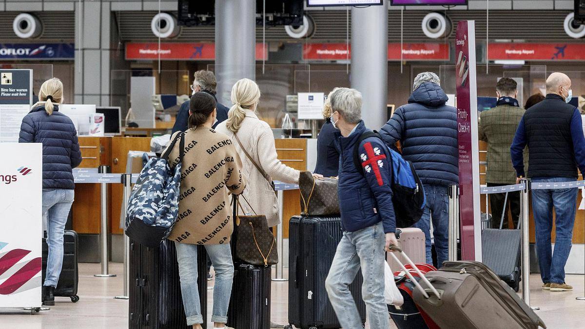 В Германии сняли запрет для туристов из России и Великобритании