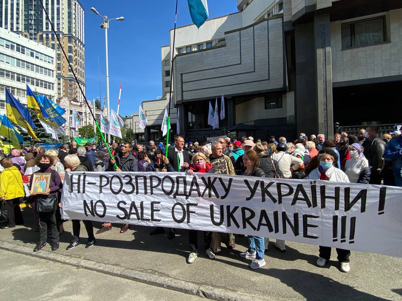 Политолог: земельный популизм оппозиционных Тимошенко и Бойко сработал
