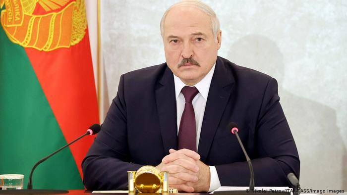 Политолог: Лукашенко вполне может создать собственную социальную сеть – учитывая, что у него целая страна в заложниках