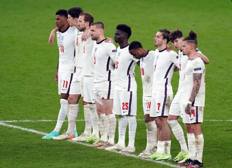 В Лондоне начались массовые беспорядки после поражения сборной Англии на Евро-2020