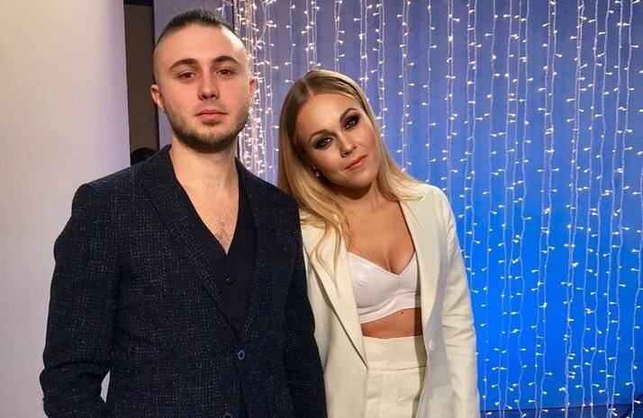 «Зачем ты мне женщин этих присылаешь?» Певица Алеша рассказала об интимном подарке от супруга на день рождение