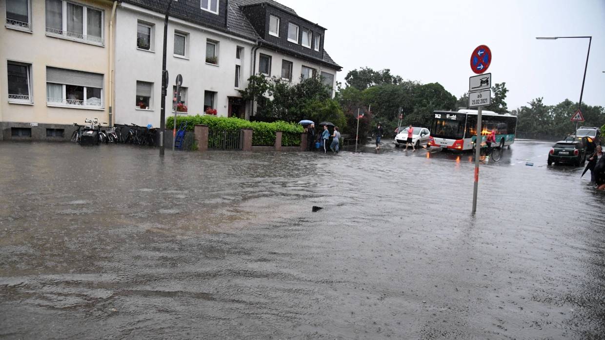 Британские учёные: природные катаклизмы в Европе - это только начало, далее страны накроют сильнейшие штормы