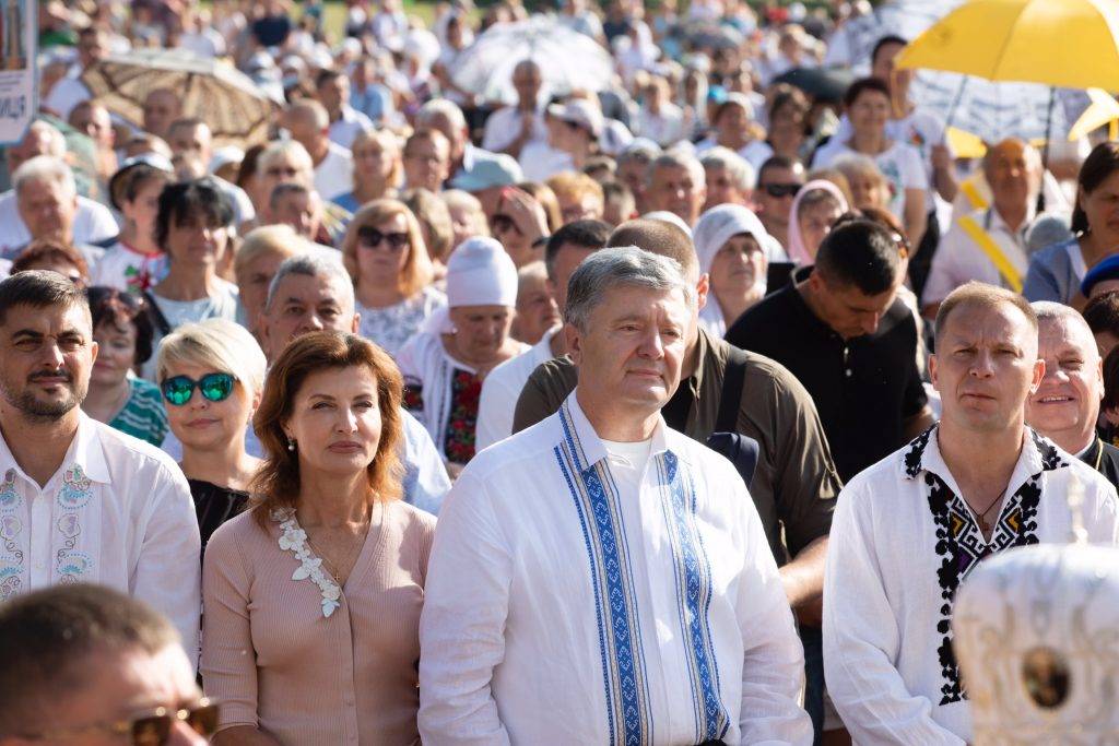 «Пора уже подлечить»: в Госдуме РФ ответили Порошенко на его обещания вернуть Крым