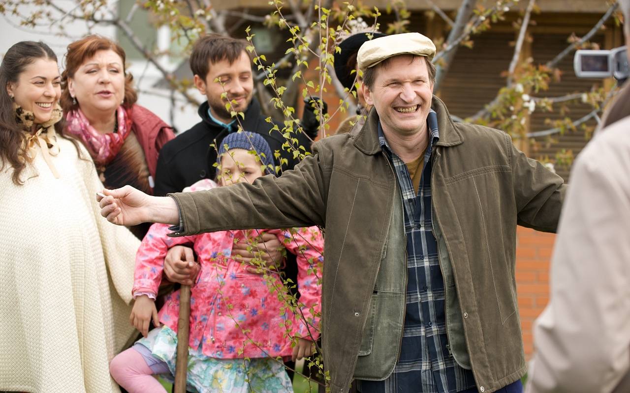 У Порошенко сильно возмущены: в Украине снова показывают сериал «Сваты» на русском языке