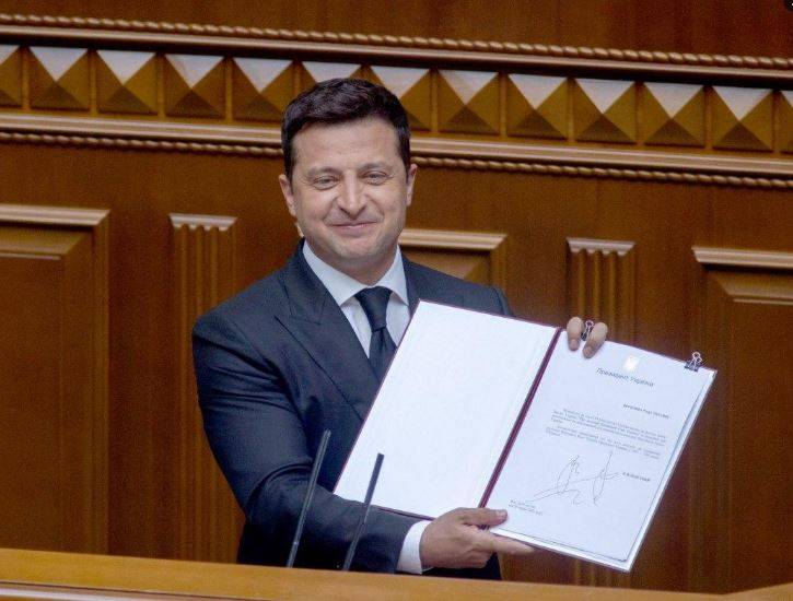 Политолог: «Зеленский ещё будет мечтать о своём свержении»