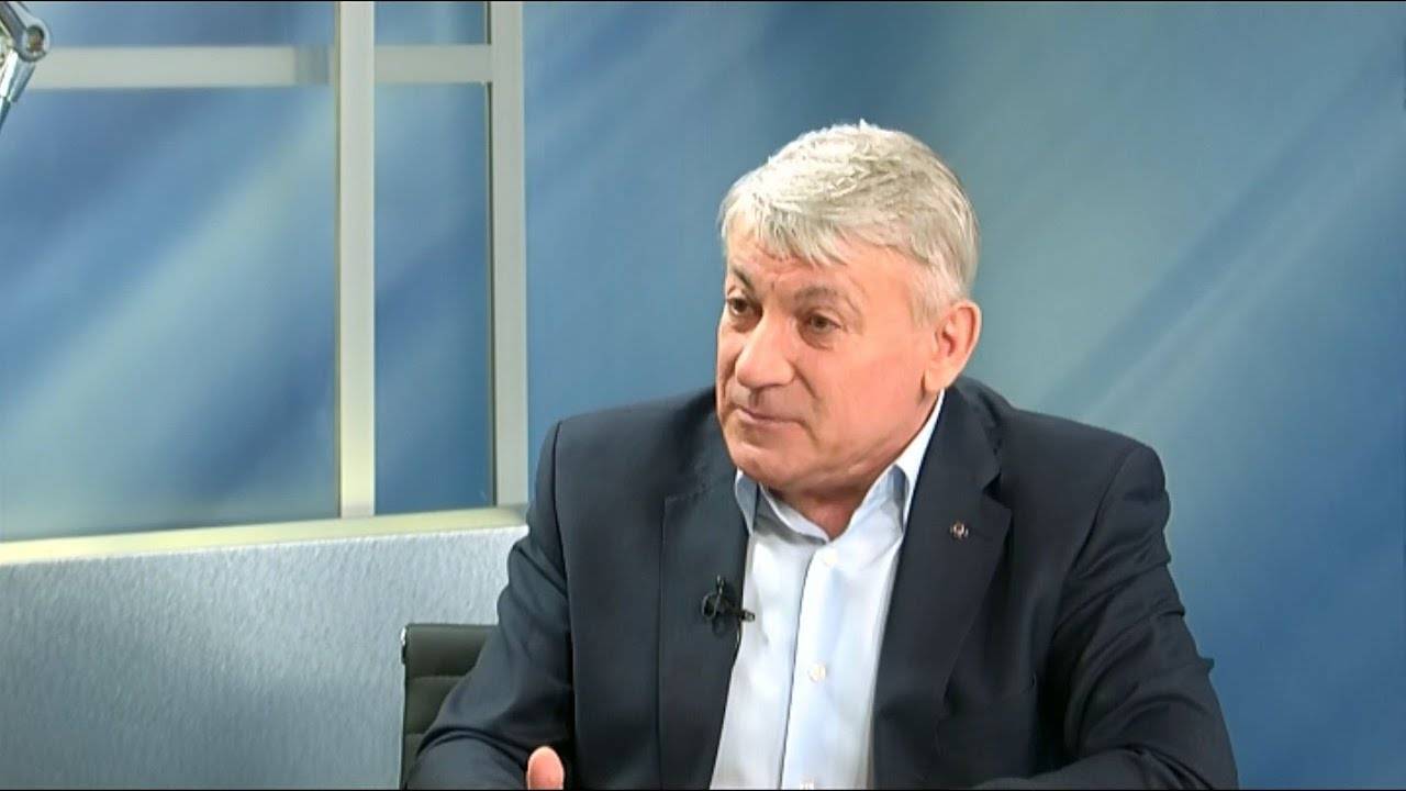 «Оказались на растяжке»: отставной генерал предупредил о непростой ситуации с Донбассом