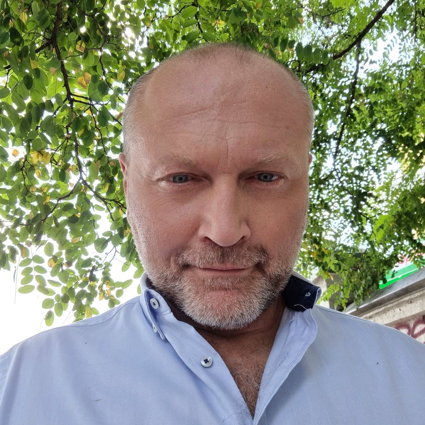 Борислав Береза рассказал, как фанатики Зеленского уже взывают о помощи их президенту