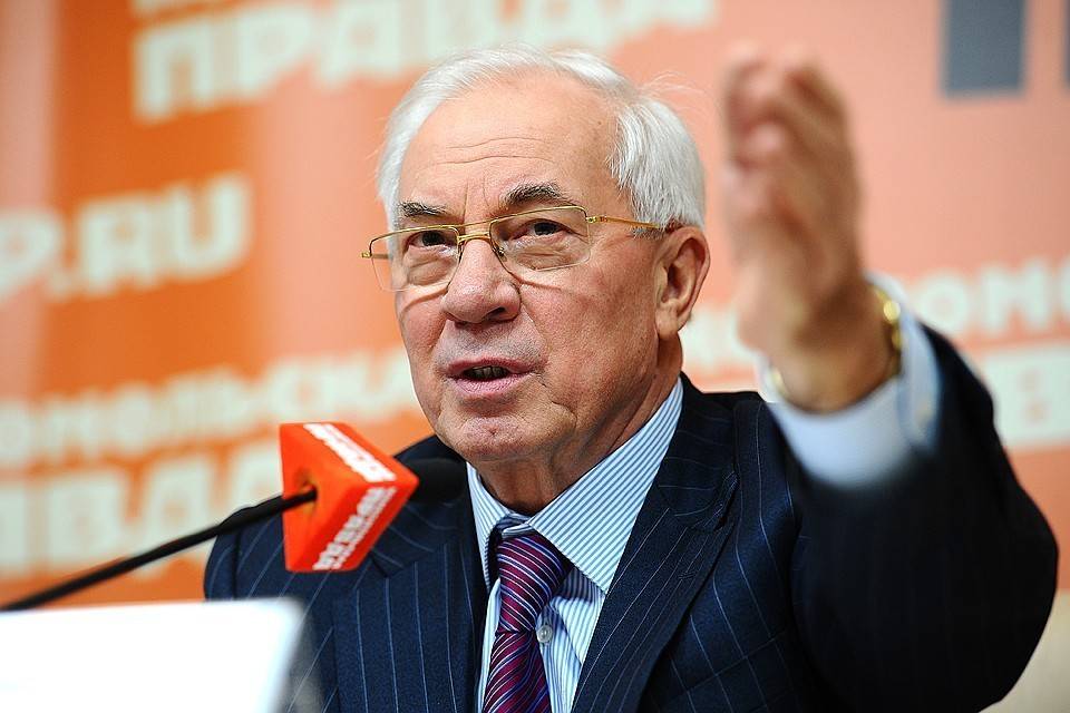 Азаров: «Обещания Запада заставить Россию сохранить транзит Газа через Украину звучат абсурдно»
