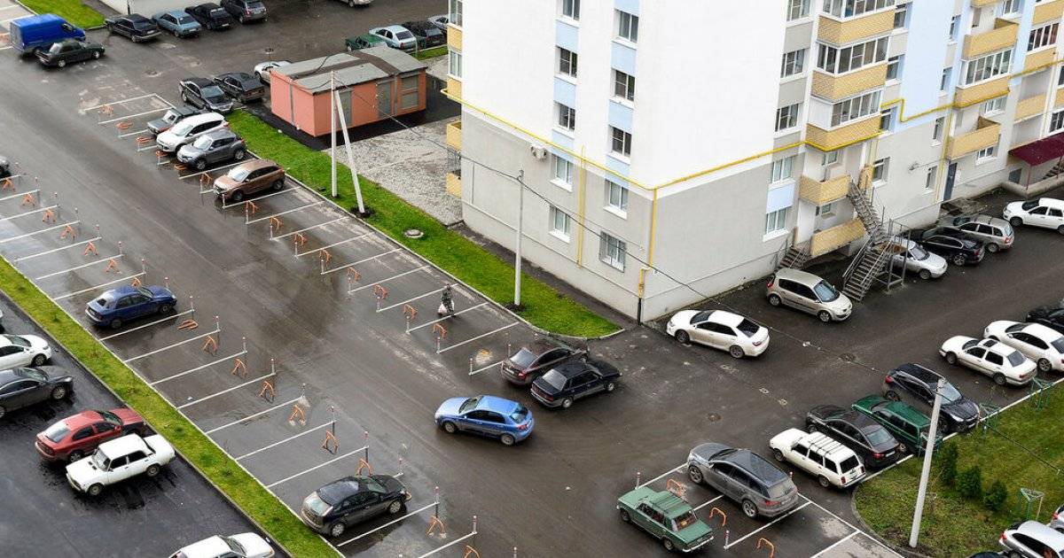 «До 35 гривен за час»: украинцев предупредили о баснословной стоимости парковки возле дома