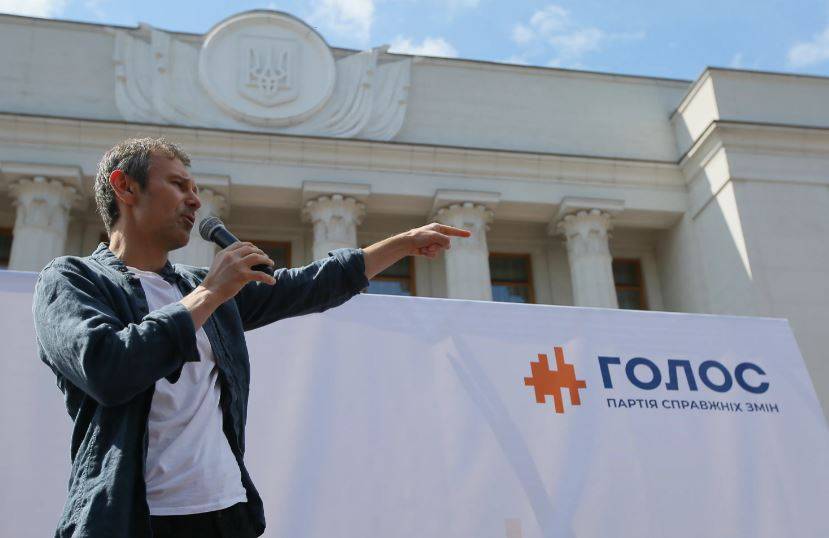 «Не могут на что-то претендовать»: политолог заявил, что распад фракции «Голос» никак не повлияет на работу Верховной Рады