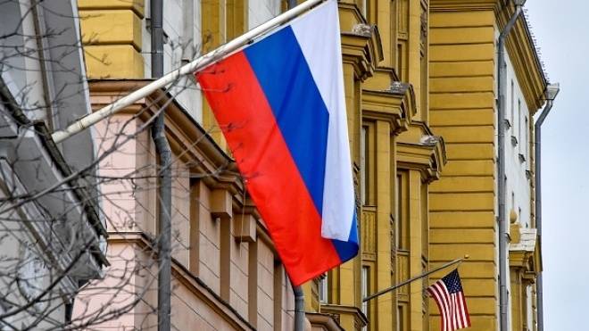 Журналист: США закрыли свое последнее консульство в России