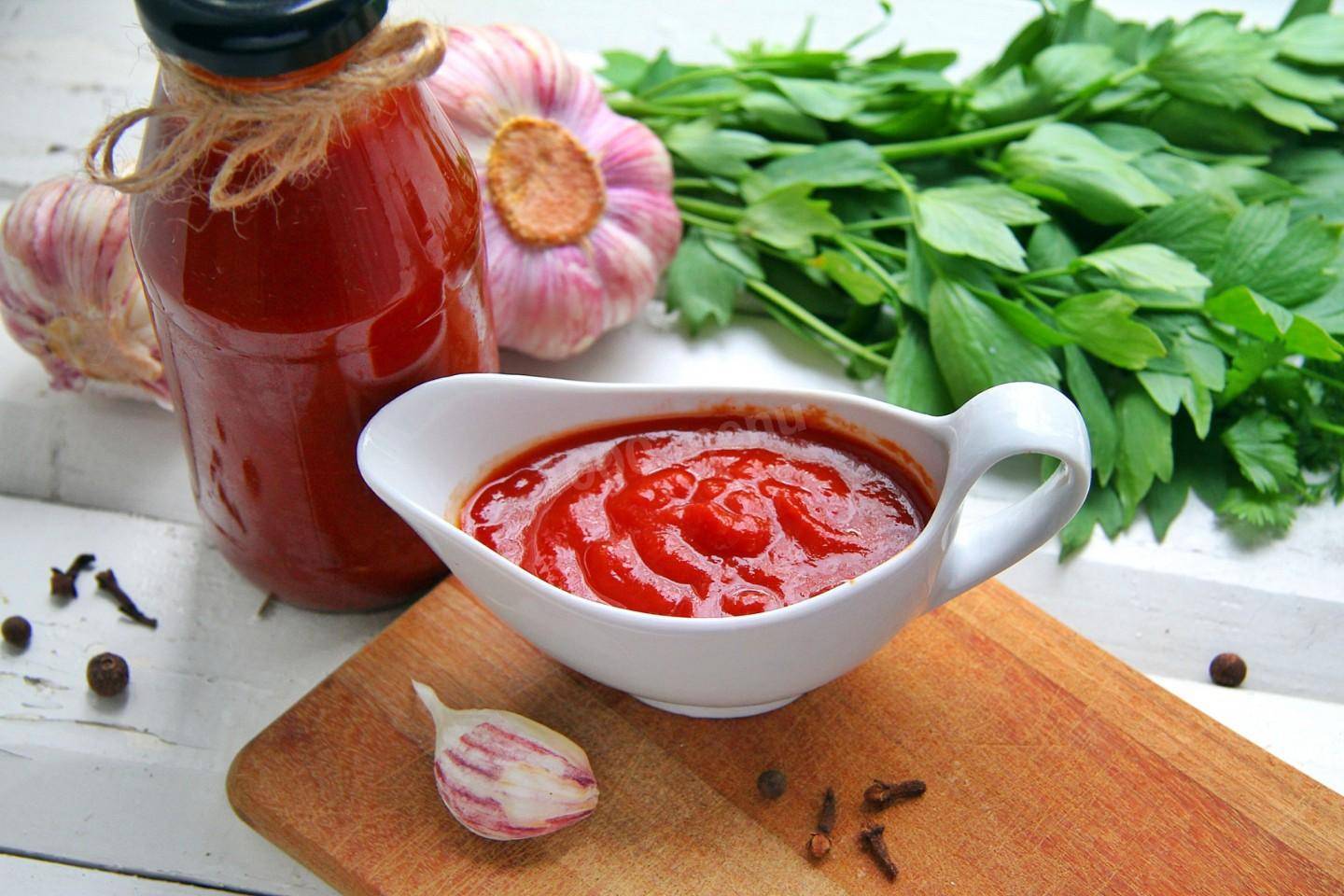 Полезный и вкусный соус: готовим кетчуп из кабачков