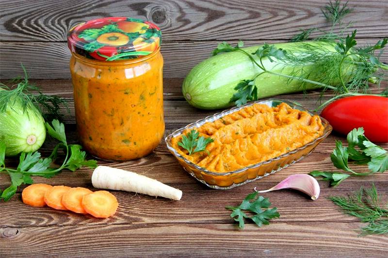 Вкуснейшие заготовки на зиму: готовим кабачковую аджику