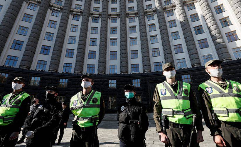 «Расстроились, что он не дошел до шмыгалей»: украинский политик рассказал о числе украинцев, сопереживавших террористу в Кабмине