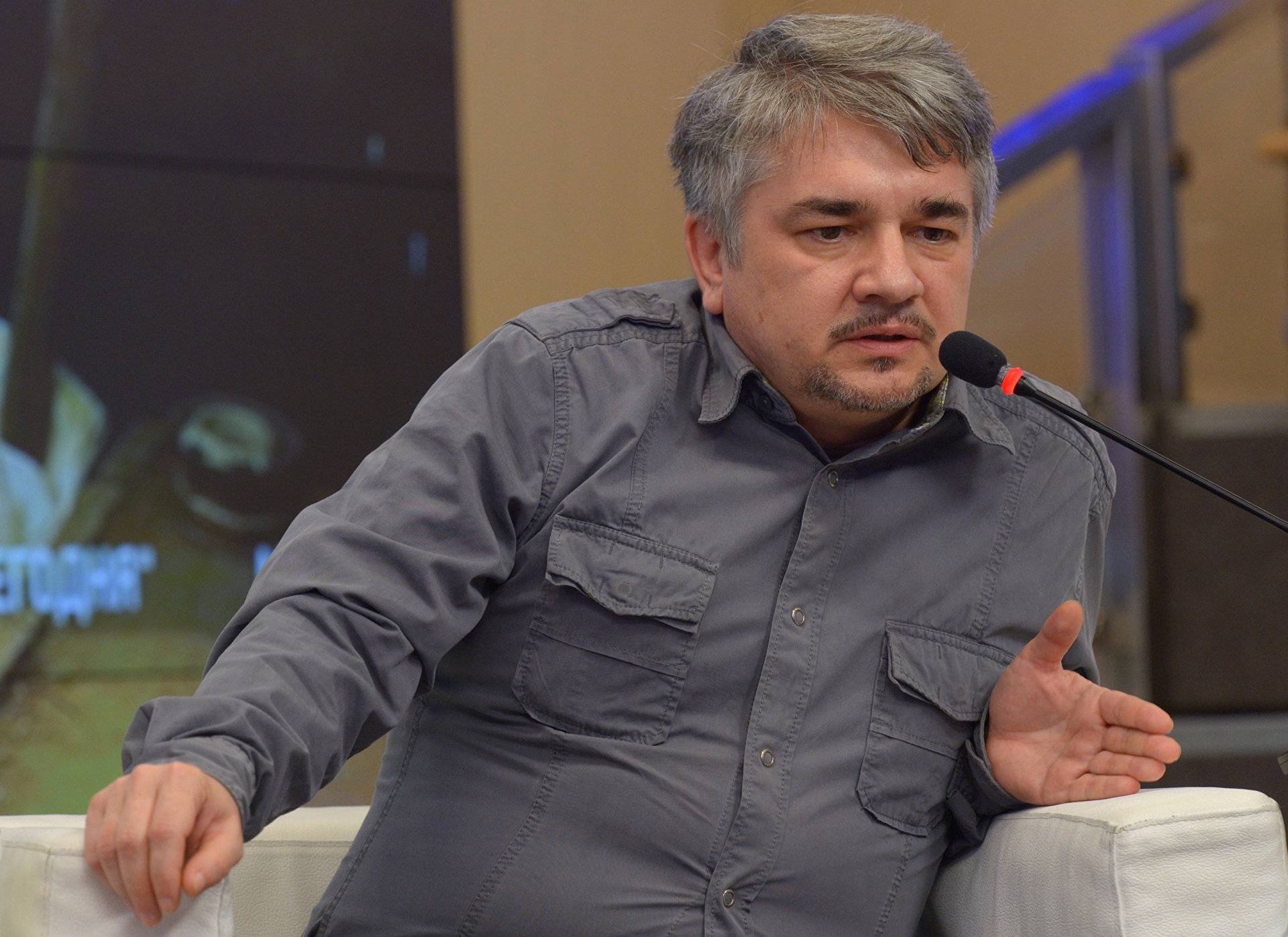 «Неадекватно оценивала свою значимость в мире»: скандальный политолог заявил, что Украина может потерять Закарпатье