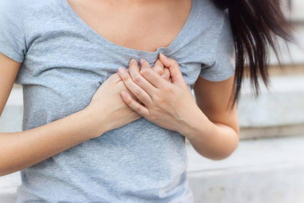 «Сильно отличаются»: кардиологи рассказали о симптомах инфаркта у женщин и мужчин