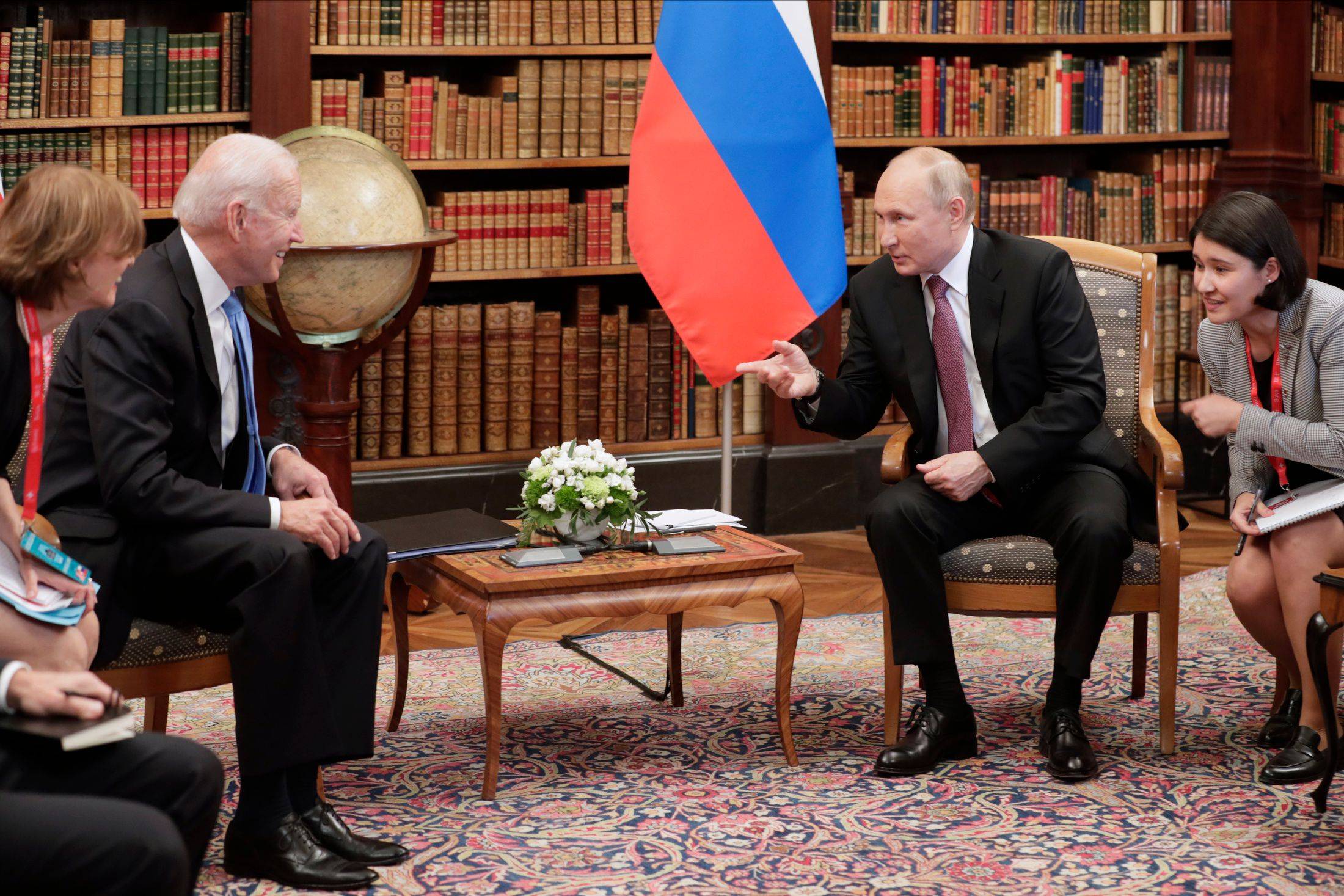 Встреча Путина и Байдена может пройти в ближайшее время: что известно?