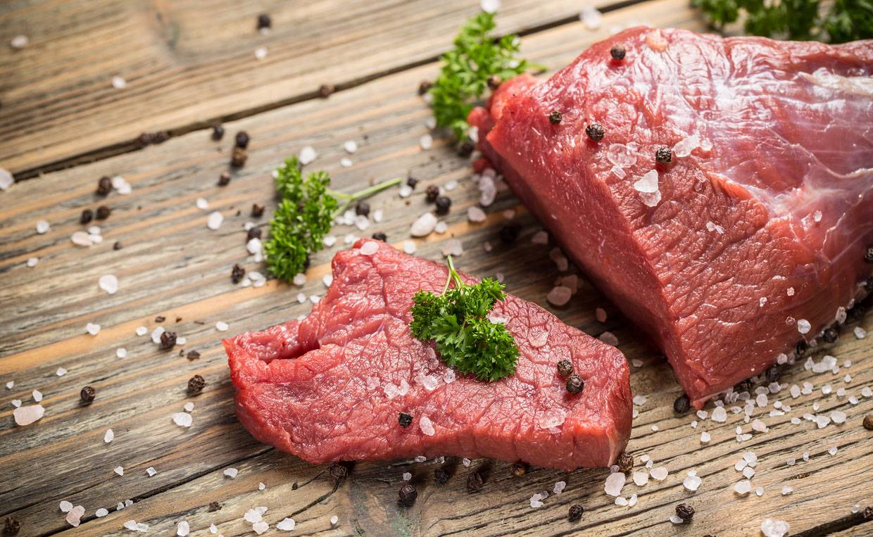 «Мы категорично говорили об этом десятилетиями»: доктор развенчал главный миф о красном мясе