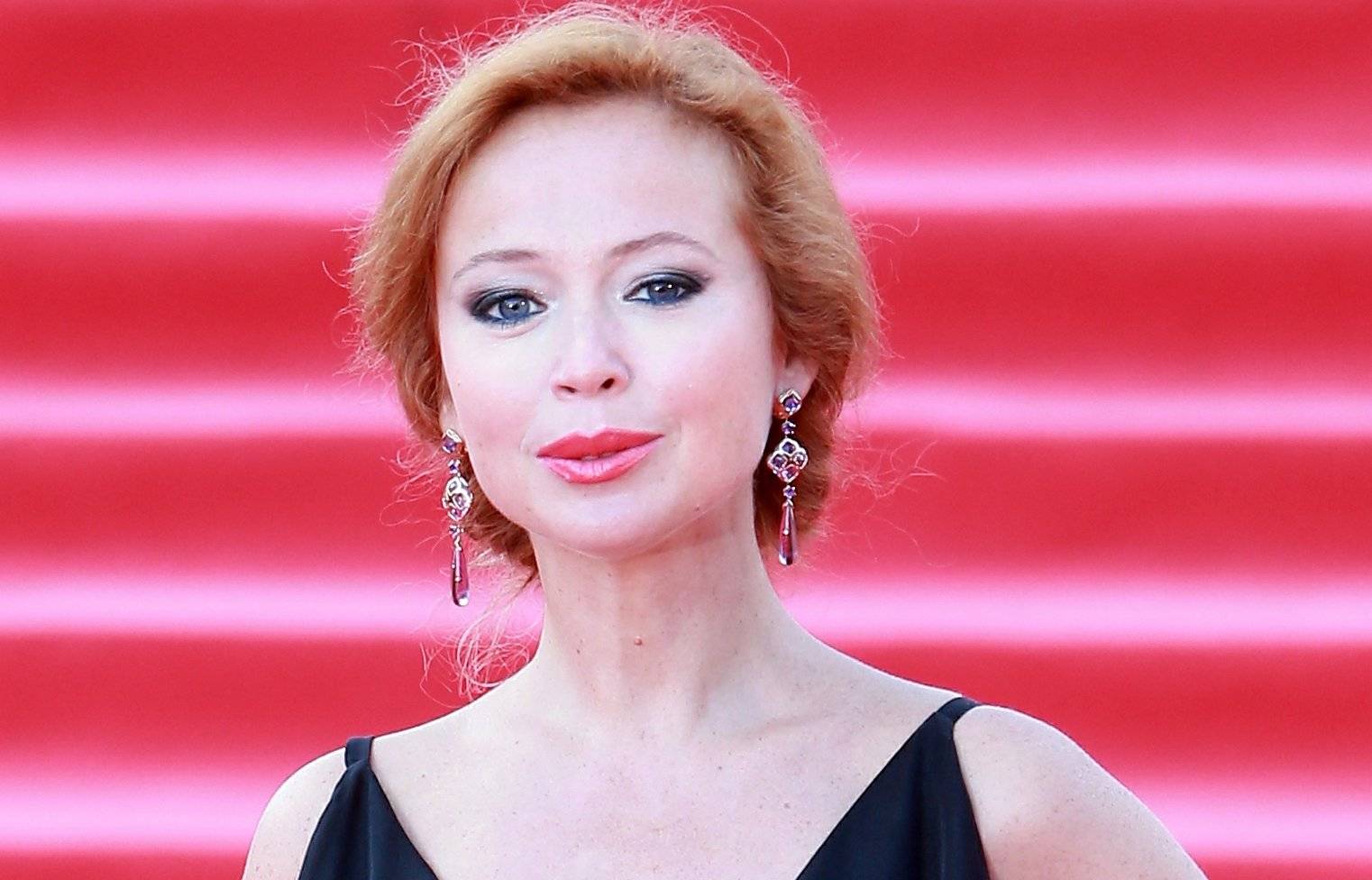 «Уже 10 лет без тебя»: Захарова так и не смогла смириться со смертью ребёнка