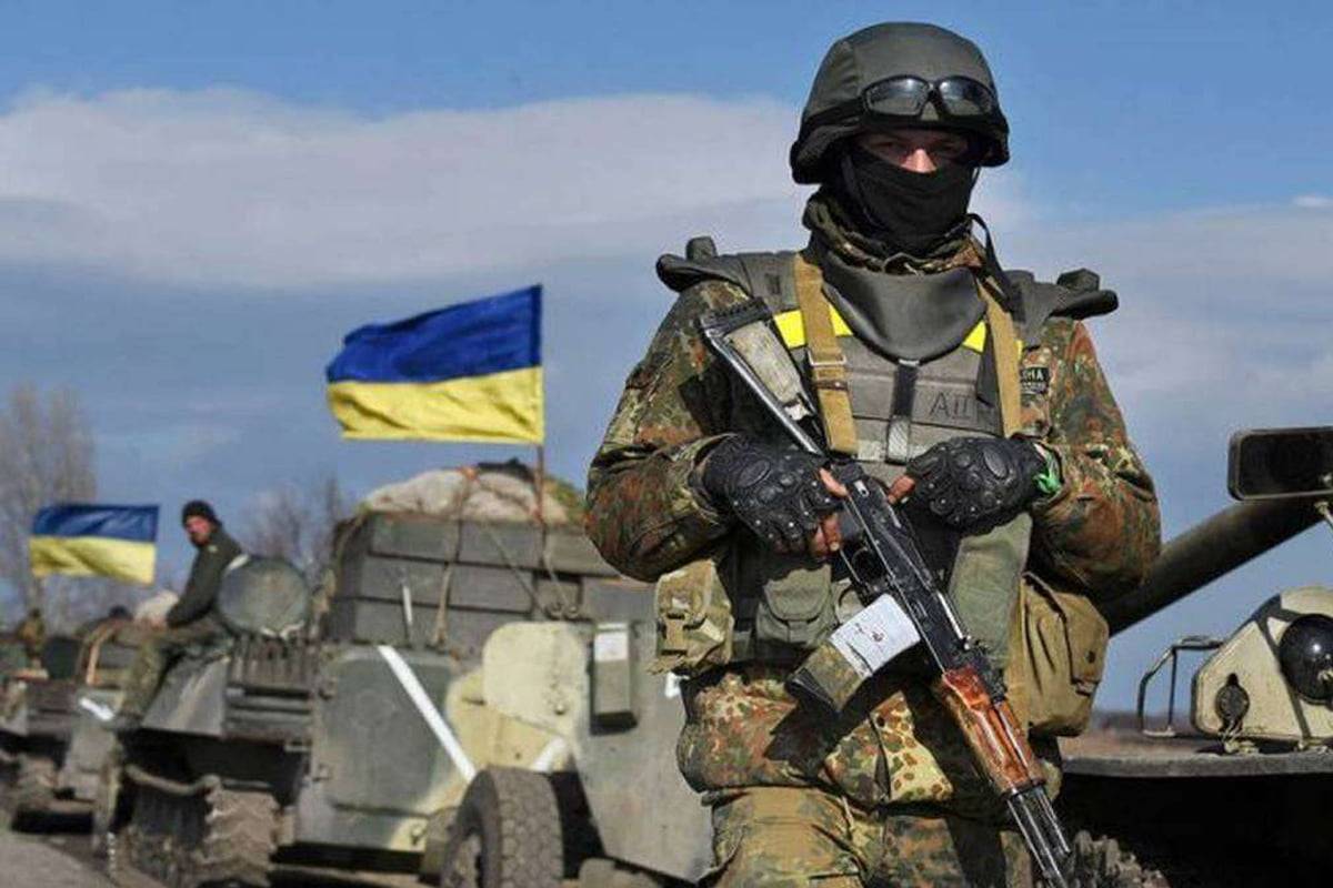 «Неожиданно образуется много котлов»: писатель рассказал о войне России и Украины