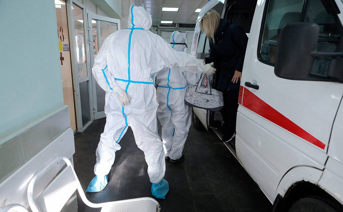Вакцинация не станет панацеей: доктор призвала ввести в Украине жёсткий локдаун