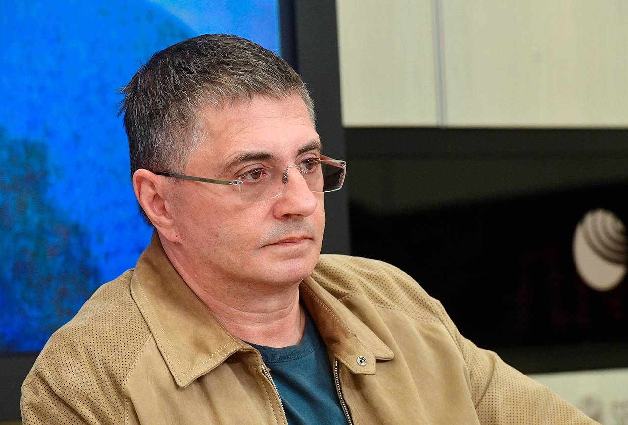 Известный доктор перечислил самые опасные продукты для печени