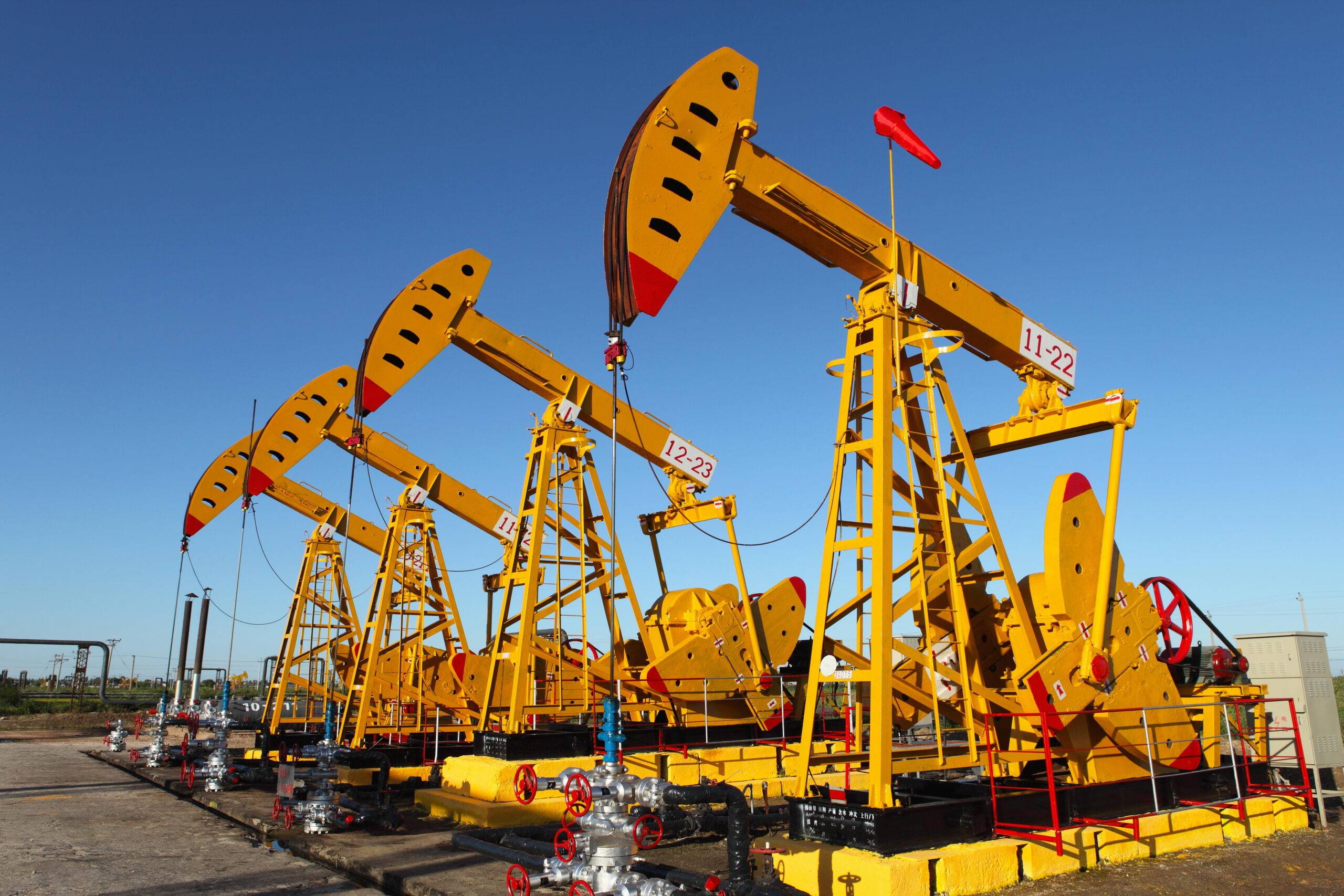 Эксперты спрогнозировали избыток нефти на мировом рынке