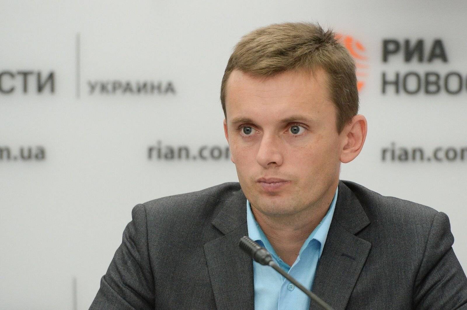 «Закончился примитивным захватом власти»: Руслан Бортник напомнил о событиях восьмилетней давности