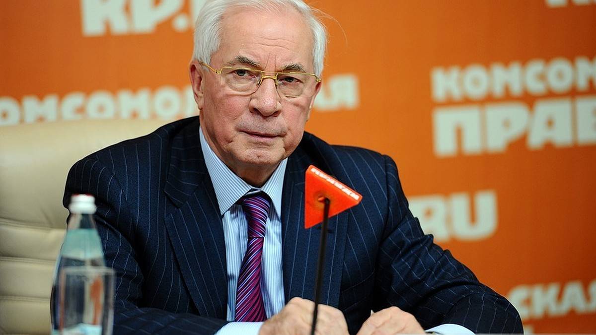 «А ведь до сих пор в Украине остаются люди, готовые голосовать за Порошенко и Зеленского»: Азаров рассказал о подорожании сала до 500 гривен