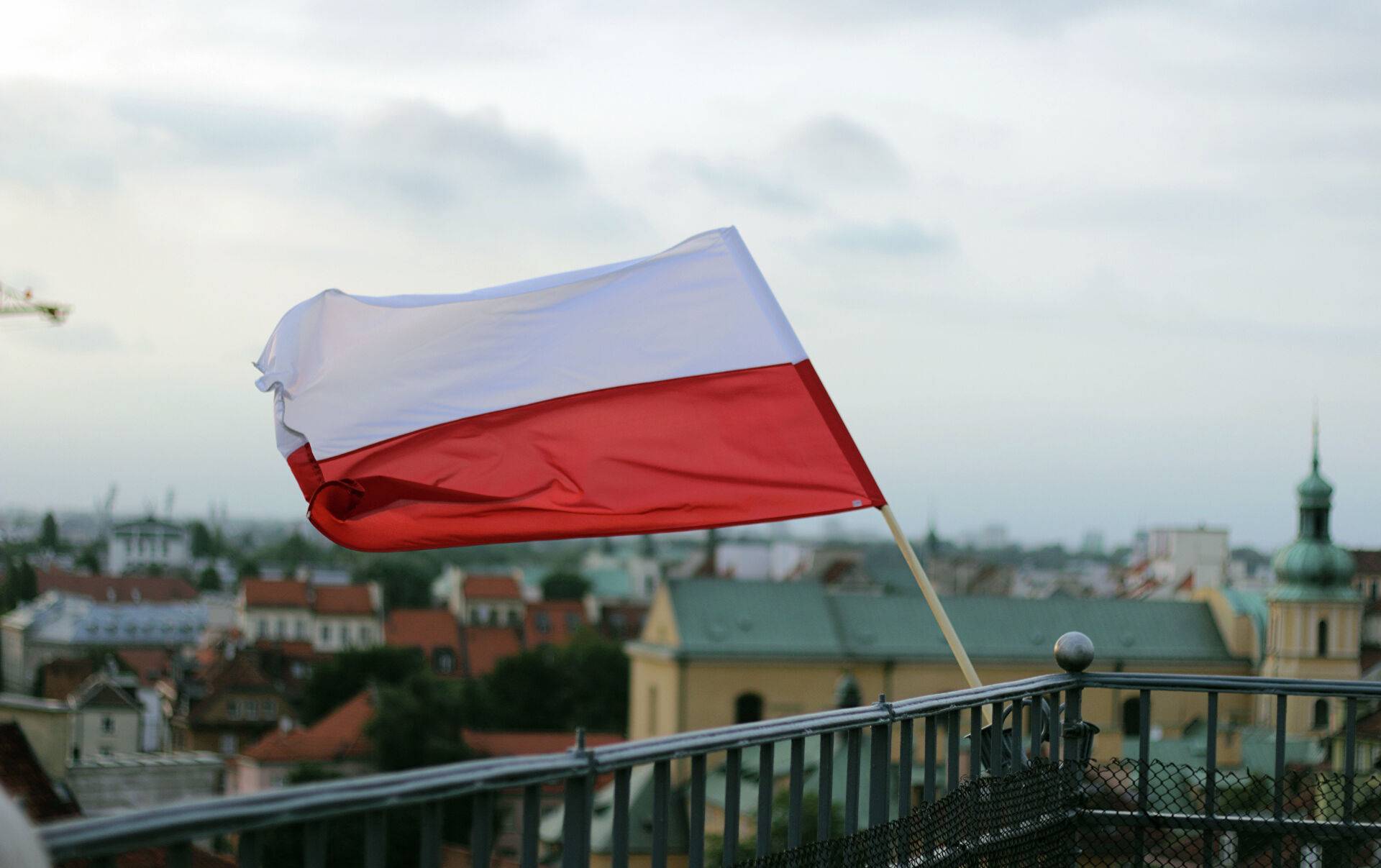 «Варшава играет с огнём»: политолог заявил о госперевороте в Польше