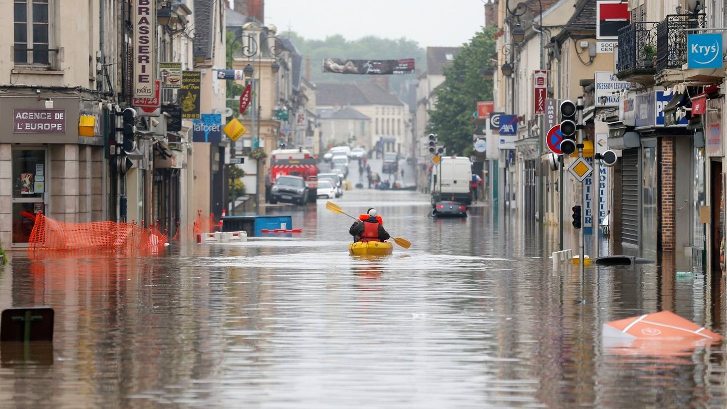 Даже прочные дамбы это не предотвратят: учёные перечислили города, которые полностью уйдут под воду через несколько десятилетий